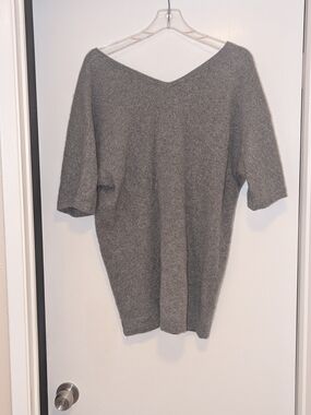 Happy LA By Dawn Baker Gray Cashmere V-Neck Heather Tunic Sweater